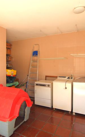 Casa à venda com 206m², 3 quartos e 3 vagasLavanderia