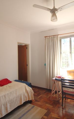 Casa à venda com 206m², 3 quartos e 3 vagasSuíte 1