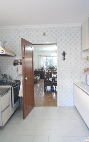 Casa à venda com 206m², 3 quartos e 3 vagasCozinha