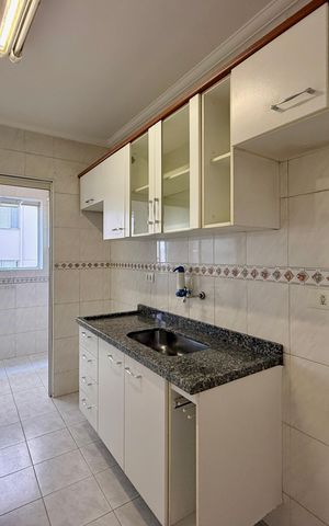 Apartamento à venda com 60m², 2 quartos e 1 vagaCozinha 