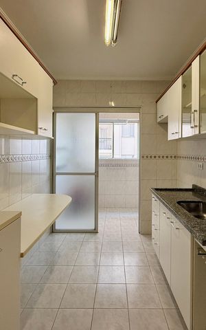 Apartamento à venda com 60m², 2 quartos e 1 vagaCozinha 