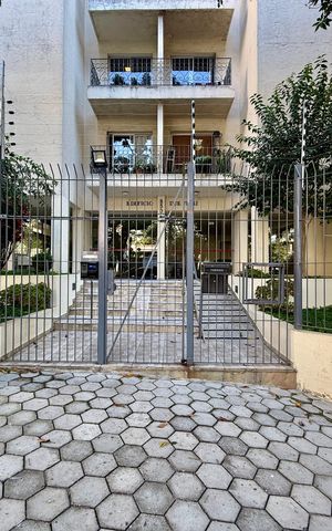 Apartamento à venda com 60m², 2 quartos e 1 vagaFachada 