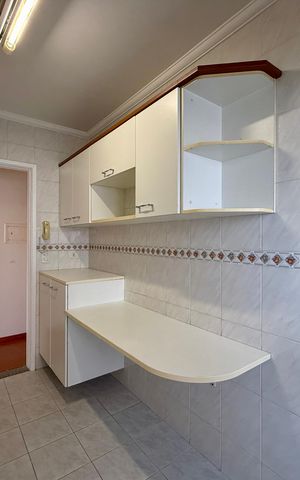 Apartamento à venda com 60m², 2 quartos e 1 vagaCozinha 