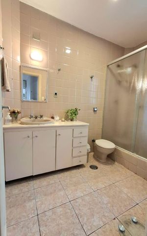 Apartamento à venda com 120m², 3 quartos e sem vagaBanheiro 1