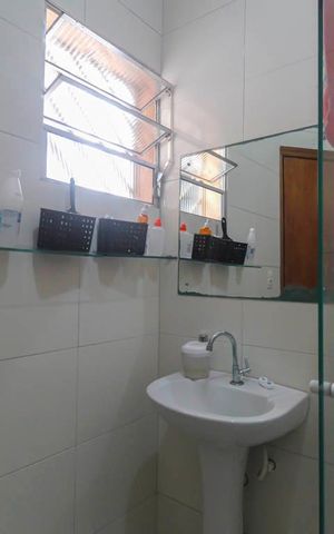 Casa à venda com 220m², 4 quartos e 2 vagas Casa à venda com 220m², 4 quartos e 2 vagasBanheiro da Suíte 2