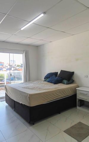 Casa à venda com 220m², 4 quartos e 2 vagas Casa à venda com 220m², 4 quartos e 2 vagasSuite 1