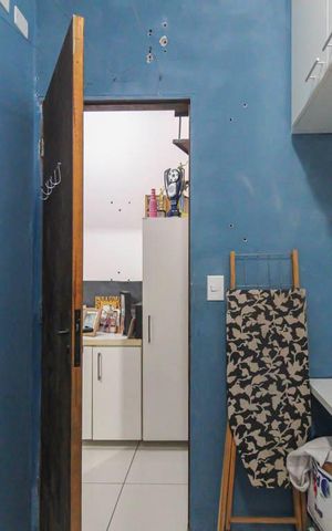 Casa à venda com 220m², 4 quartos e 2 vagas Casa à venda com 220m², 4 quartos e 2 vagasÁrea de Serviço