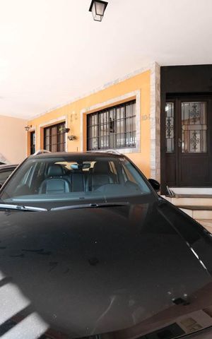 Casa à venda com 280m², 8 quartos e 4 vagasGaragem
