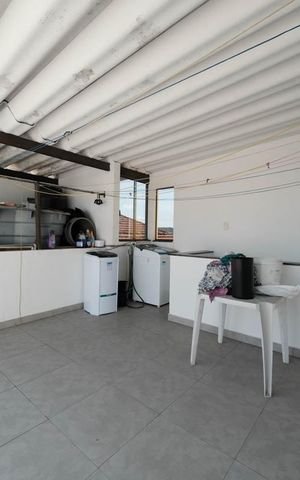 Casa à venda com 280m², 8 quartos e 4 vagasÁrea de Serviço