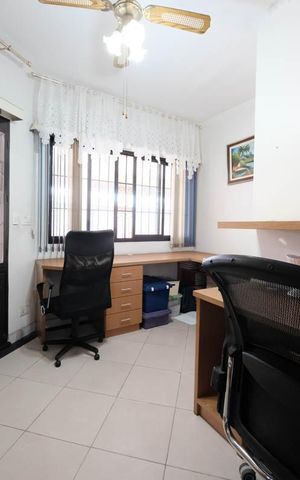 Casa à venda com 280m², 8 quartos e 4 vagasSala