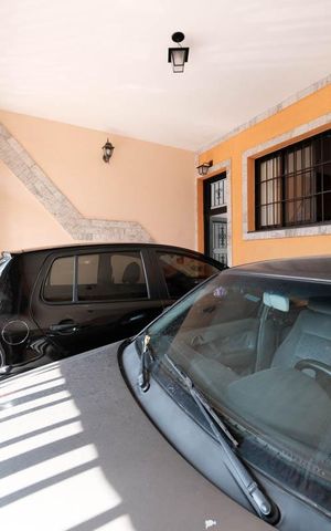 Casa à venda com 280m², 8 quartos e 4 vagasGaragem