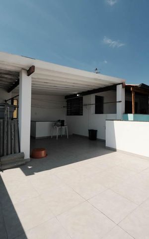 Casa à venda com 280m², 8 quartos e 4 vagasÁrea de Serviço