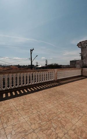 Casa à venda com 280m², 8 quartos e 4 vagasVaranda
