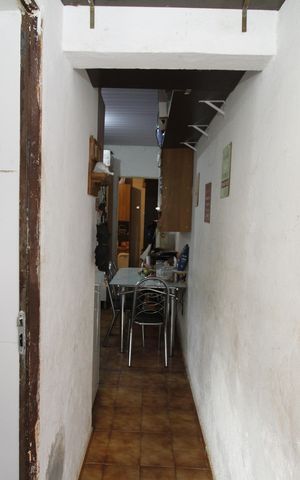 Casa à venda com 150m², 5 quartos e 2 vagasCorredor