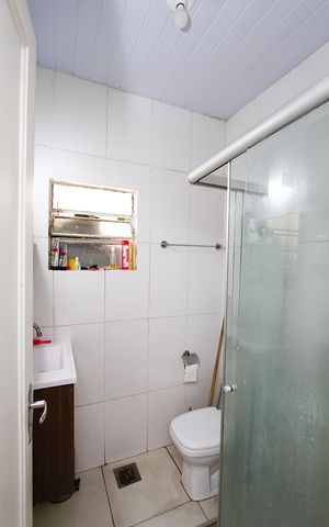 Casa à venda com 150m², 5 quartos e 2 vagasBanheiro Social