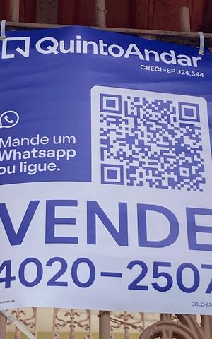 Casa à venda com 278m², 3 quartos e 8 vagas Casa à venda com 278m², 3 quartos e 8 vagasPlaca