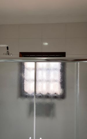 Casa à venda com 278m², 3 quartos e 8 vagas Casa à venda com 278m², 3 quartos e 8 vagasBanheiro 2