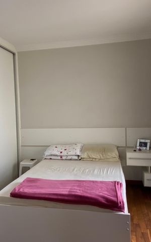 Casa à venda com 278m², 3 quartos e 8 vagas Casa à venda com 278m², 3 quartos e 8 vagasQuarto 2