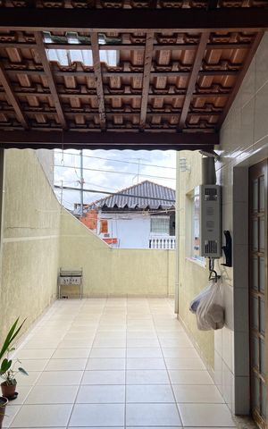 Casa à venda com 278m², 3 quartos e 8 vagas Casa à venda com 278m², 3 quartos e 8 vagasÁrea externa