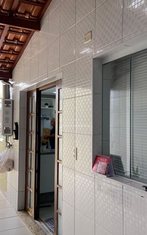 Casa à venda com 278m², 3 quartos e 8 vagas Casa à venda com 278m², 3 quartos e 8 vagasÁrea externa