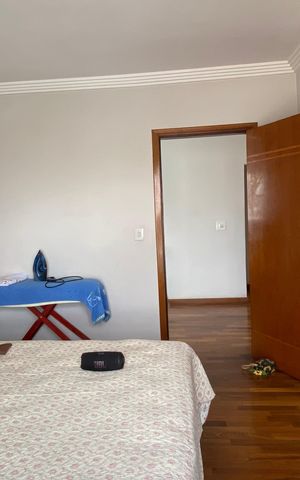 Casa à venda com 278m², 3 quartos e 8 vagas Casa à venda com 278m², 3 quartos e 8 vagasSuíte