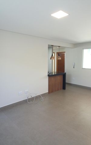 Casa à venda com 100m², 2 quartos e 6 vagasSala