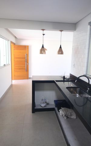 Casa à venda com 100m², 2 quartos e 6 vagasCozinha