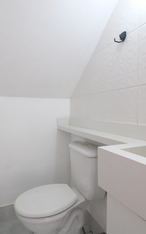 Casa à venda com 128m², 2 quartos e 2 vagasLavabo