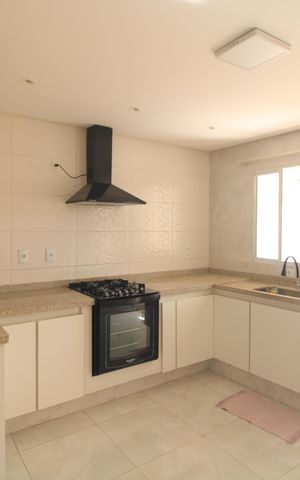 Casa à venda com 128m², 2 quartos e 2 vagasCozinha