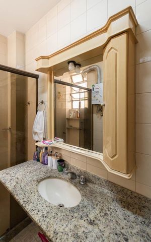 Apartamento à venda com 140m², 4 quartos e 1 vagaBanheiro 2