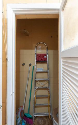 Apartamento à venda com 140m², 4 quartos e 1 vagaBanheiro de serviço