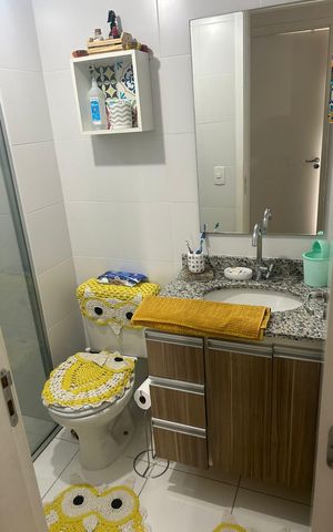 Apartamento à venda com 55m², 2 quartos e 1 vaga Apartamento à venda com 55m², 2 quartos e 1 vagaBanheiro