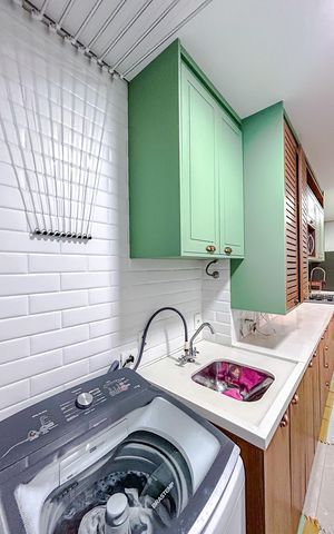 Apartamento à venda com 257m², 3 quartos e 1 vagaÁrea de Serviço