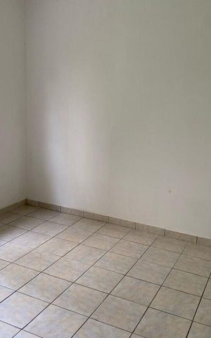 Casa para alugar com 68m², 2 quartos e 2 vagas Casa para alugar com 68m², 2 quartos e 2 vagasQuarto