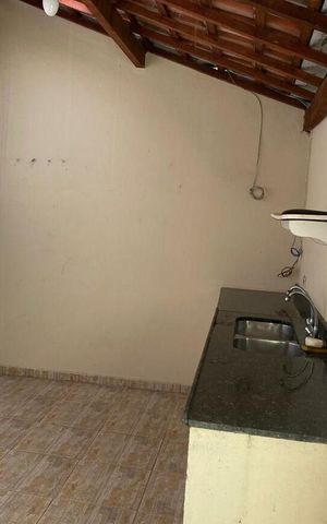 Casa para alugar com 68m², 2 quartos e 2 vagas Casa para alugar com 68m², 2 quartos e 2 vagasCozinha