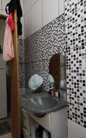 Casa à venda com 125m², 5 quartos e 2 vagasBanheiro