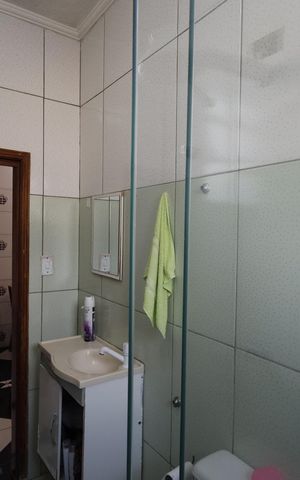 Casa à venda com 125m², 5 quartos e 2 vagasBanheiro 3 casa 2