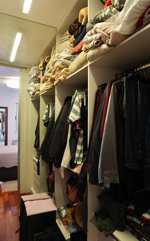 Apartamento para alugar com 240m², 3 quartos e 3 vagas Apartamento para alugar com 240m², 3 quartos e 3 vagasSuíte