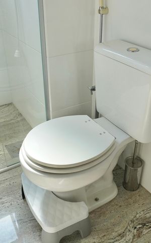 Apartamento para alugar com 240m², 3 quartos e 3 vagas Apartamento para alugar com 240m², 3 quartos e 3 vagasBanheiro compartilhado com quarto 1 e 2