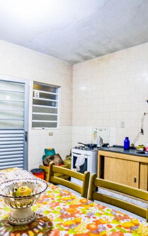 Casa à venda com 127m², 4 quartos e 2 vagas Casa à venda com 127m², 4 quartos e 2 vagasCozinha 1