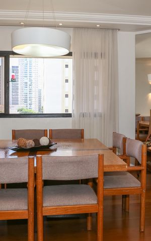 Apartamento à venda com 168m², 3 quartos e 3 vagas Apartamento à venda com 168m², 3 quartos e 3 vagasSala