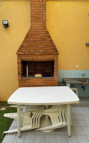 Casa de condomínio à venda com 89m², 2 quartos e 2 vagas Casa de condomínio à venda com 89m², 2 quartos e 2 vagasÁrea comum - Churrasqueira