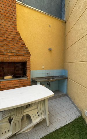 Casa de condomínio à venda com 89m², 2 quartos e 2 vagas Casa de condomínio à venda com 89m², 2 quartos e 2 vagasÁrea comum - Churrasqueira
