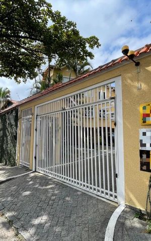 Casa de condomínio à venda com 89m², 2 quartos e 2 vagas Casa de condomínio à venda com 89m², 2 quartos e 2 vagasFachada com plaquinha TFBY-236