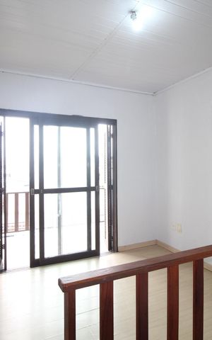 Casa à venda com 120m², 3 quartos e 3 vagasCorredor