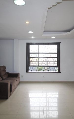 Casa à venda com 120m², 3 quartos e 3 vagasSala