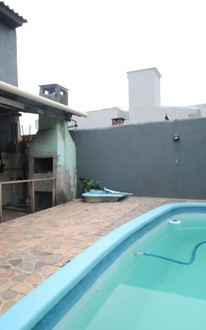 Casa à venda com 120m², 3 quartos e 3 vagasPiscina