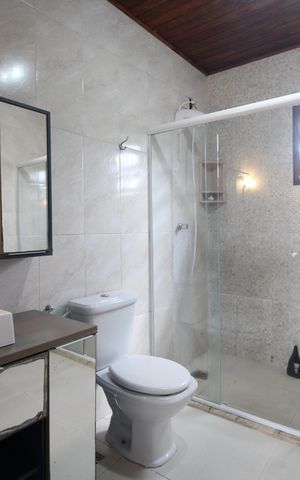 Casa à venda com 120m², 3 quartos e 3 vagasBanheiro da Suíte 1