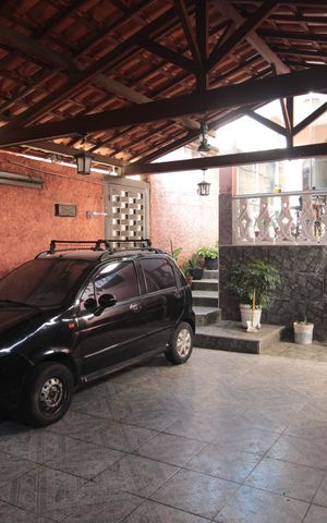 Casa à venda com 200m², 6 quartos e 3 vagasGaragem