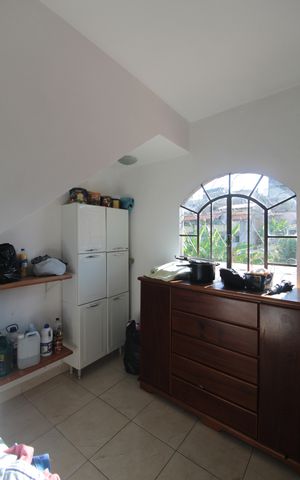 Casa à venda com 200m², 6 quartos e 3 vagasQuarto 5